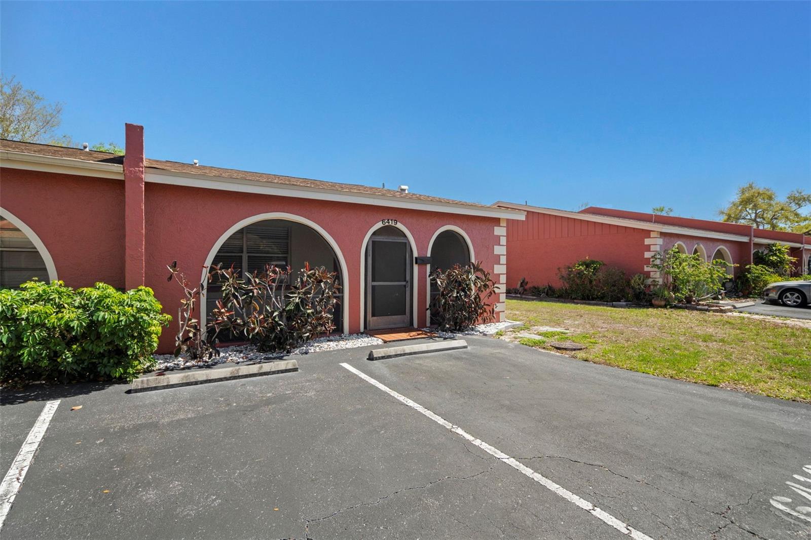 VILLAS OF BONNIE BAY - Residential