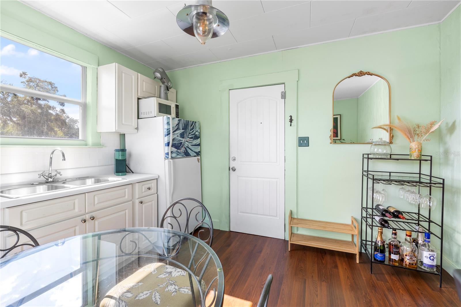 EAST SUWANEE HEIGHTS - Residential