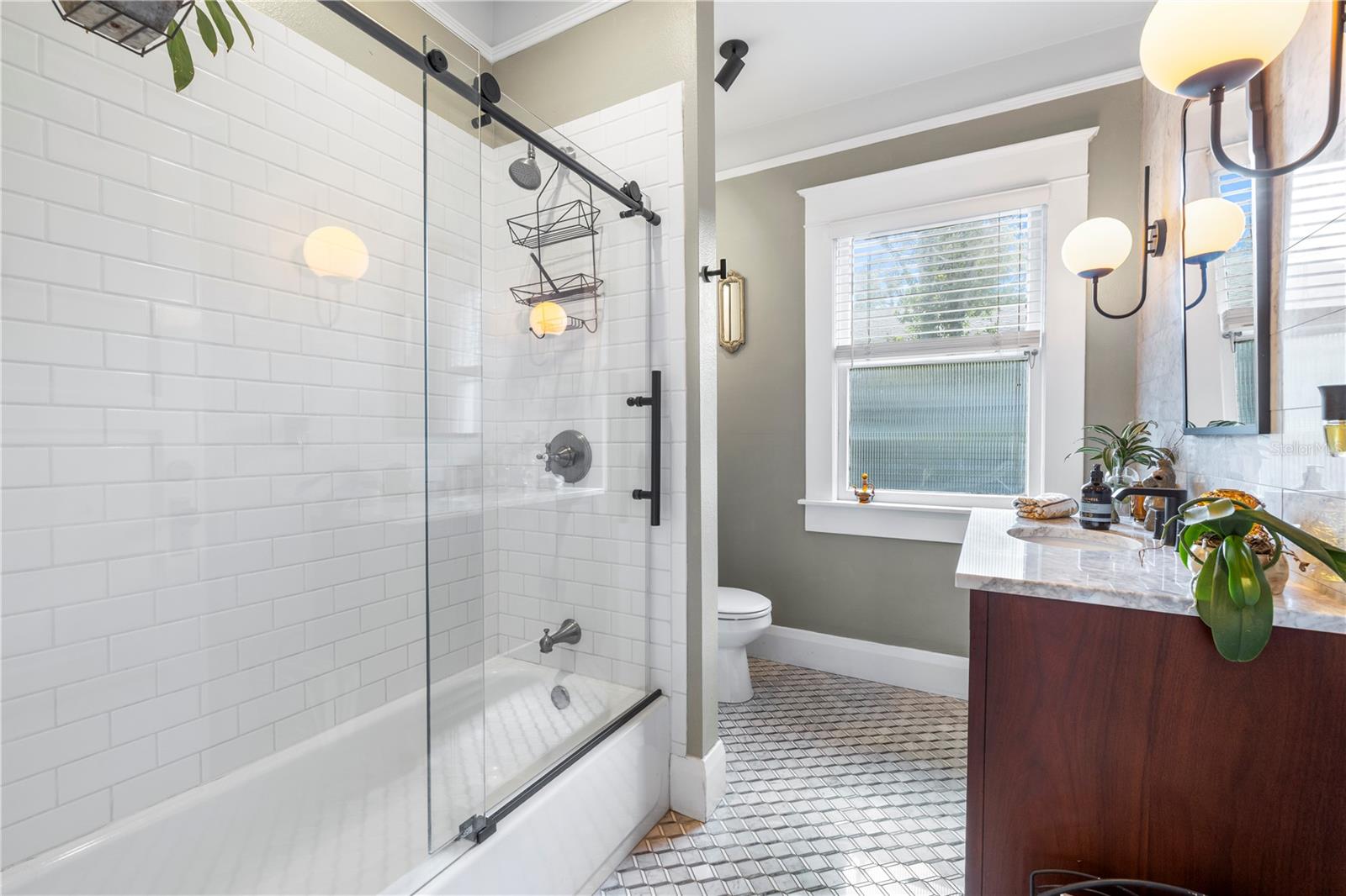 EAST SUWANEE HEIGHTS - Residential