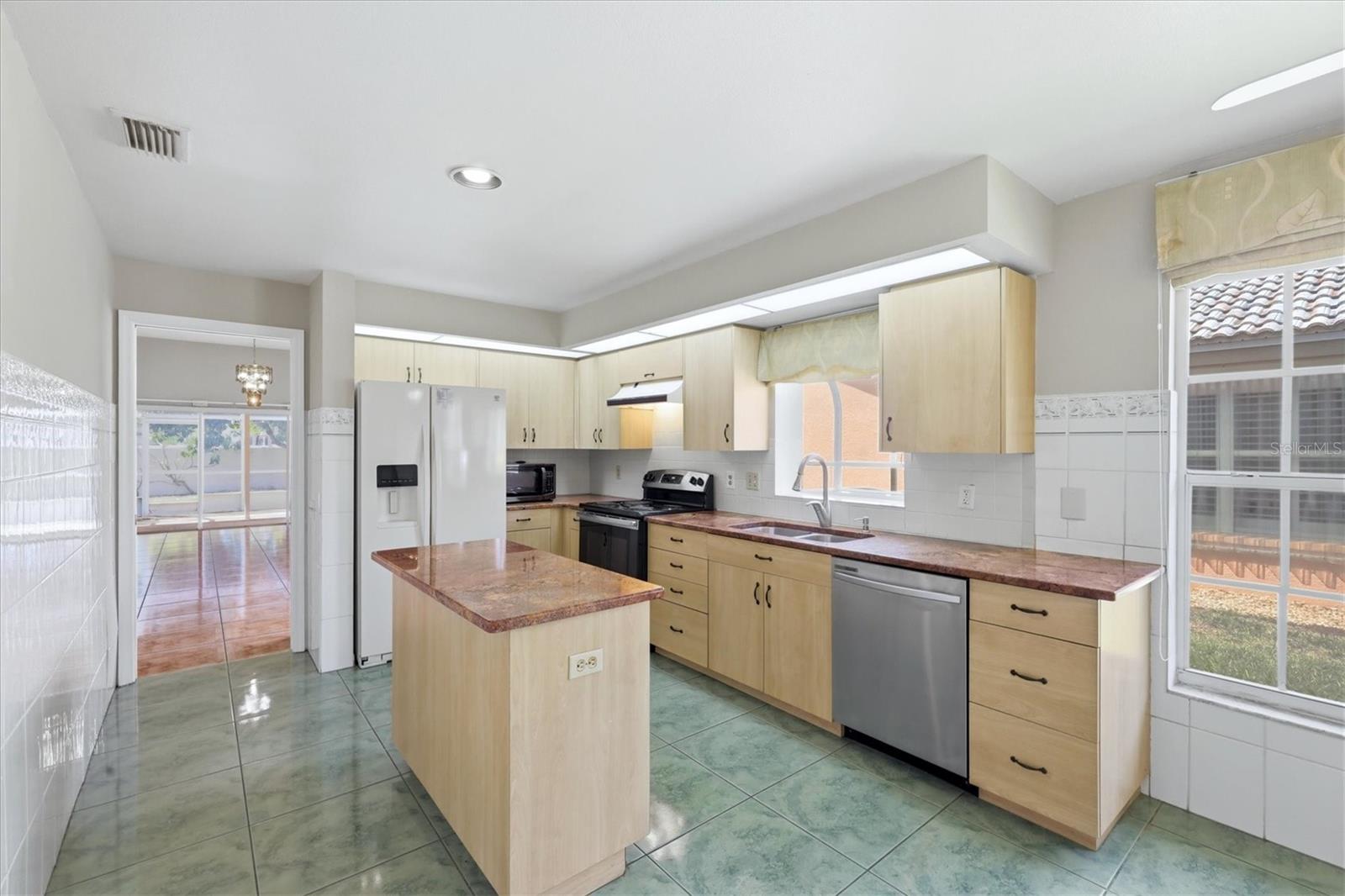 HIGHLAND LAKES - Residential