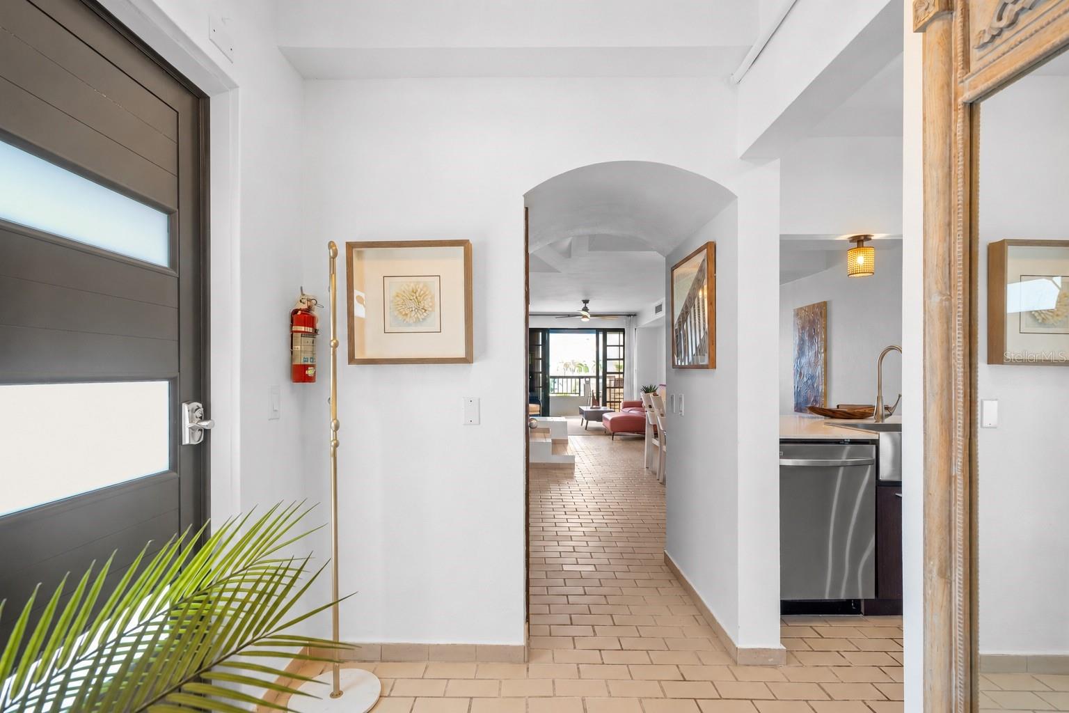 180 CANDELERO DRIVE 66