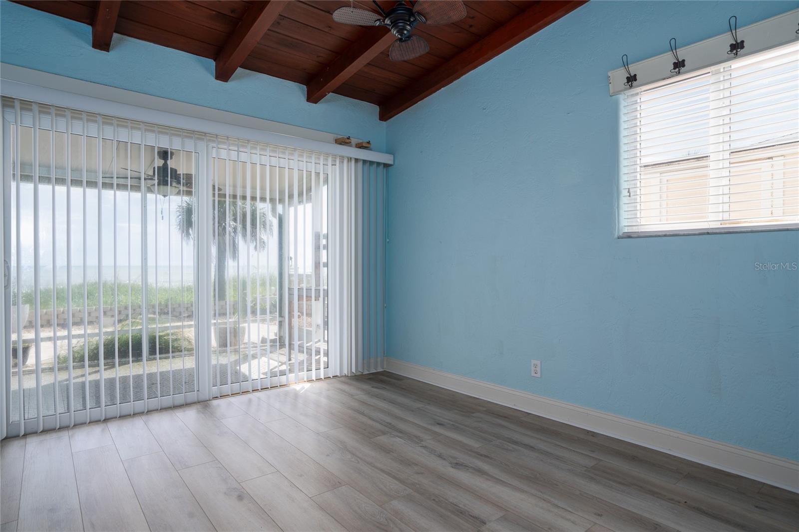 10 OCEAN EDGE DRIVE