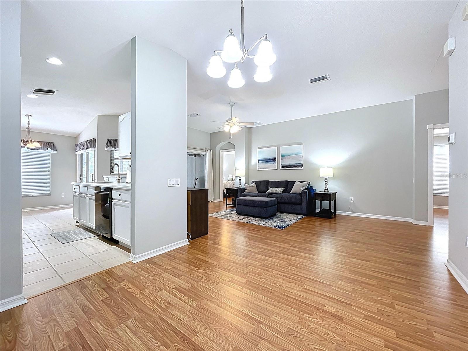 LEXINGTON OAKS PH1 - Residential