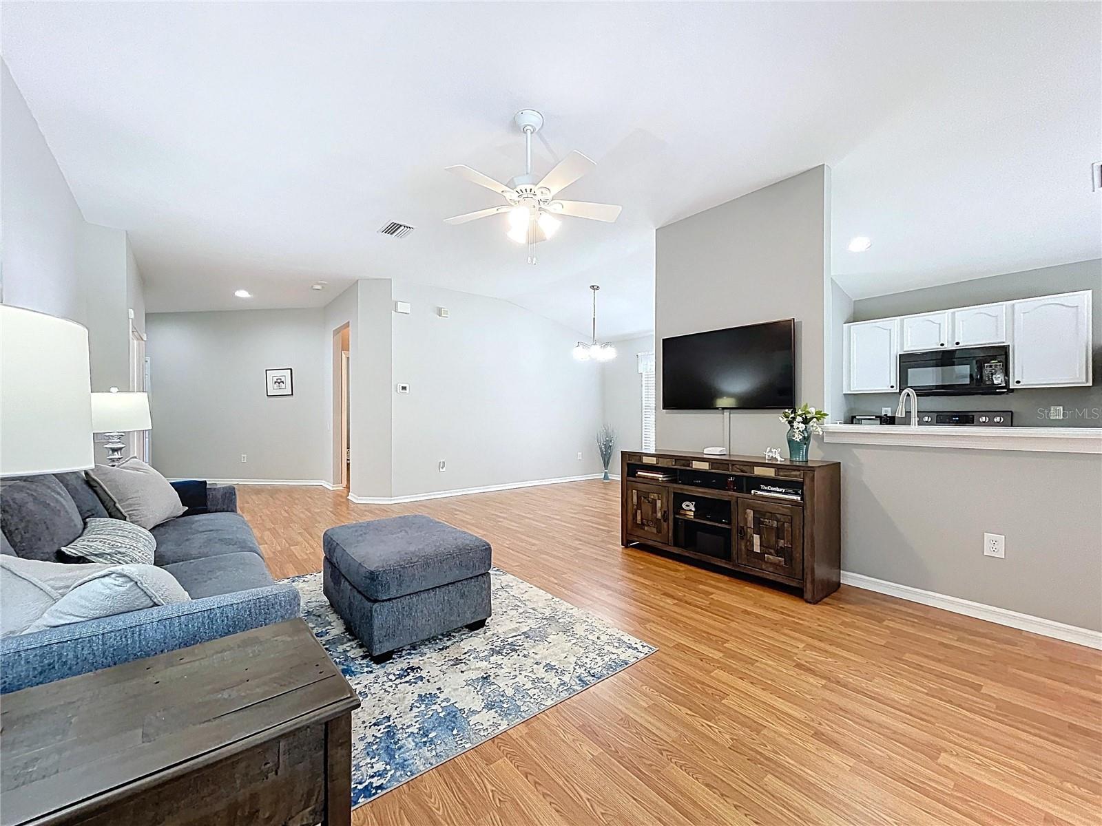 LEXINGTON OAKS PH1 - Residential