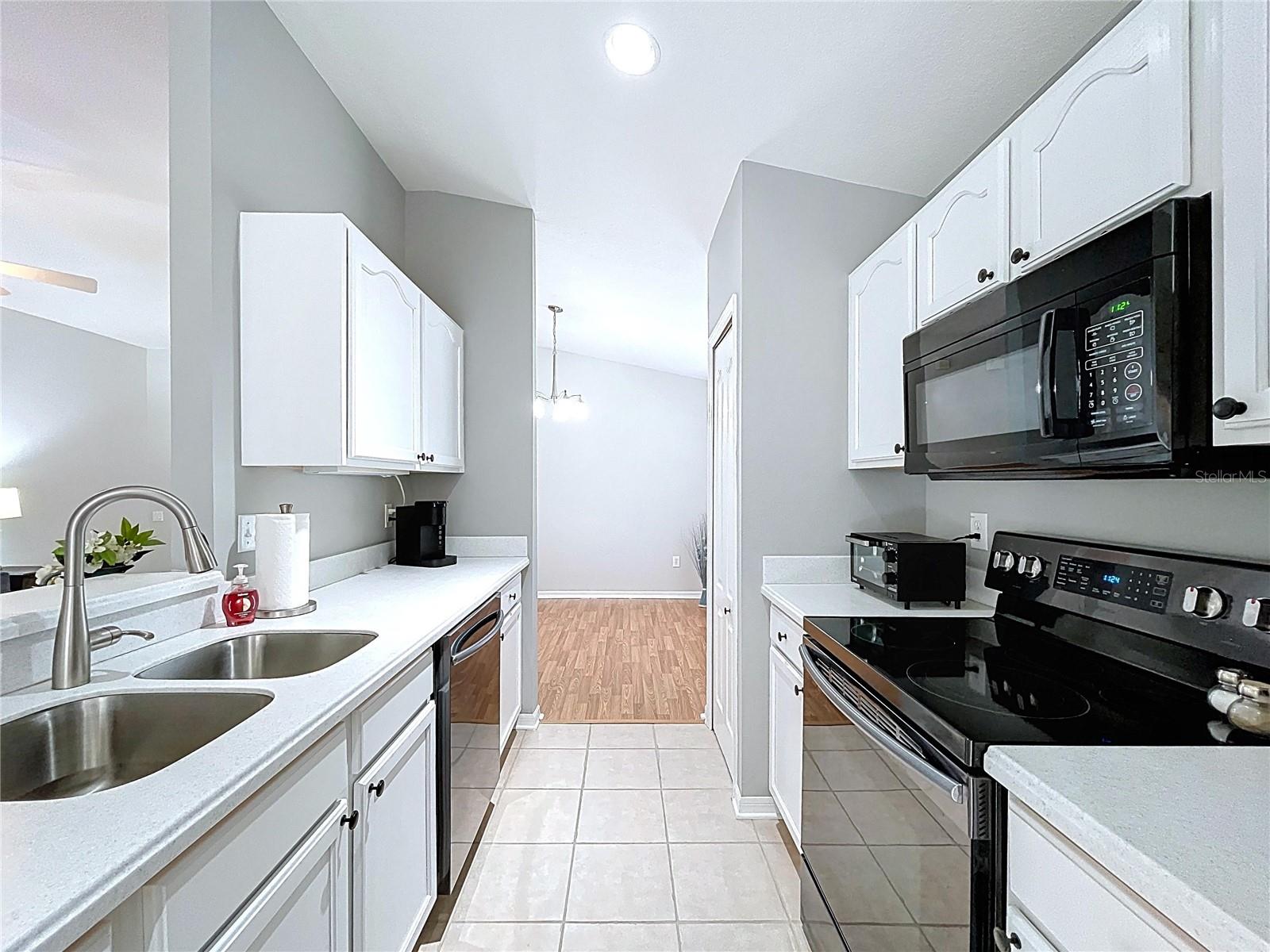 LEXINGTON OAKS PH1 - Residential