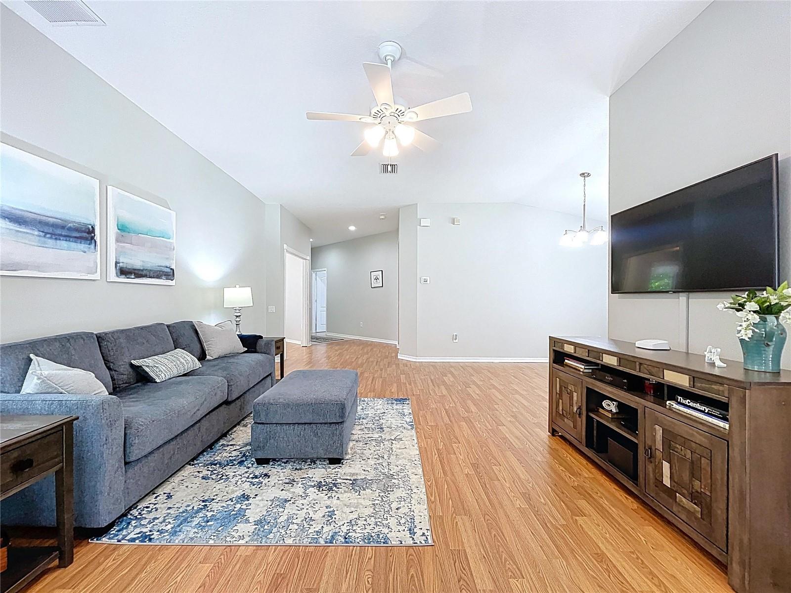 LEXINGTON OAKS PH1 - Residential