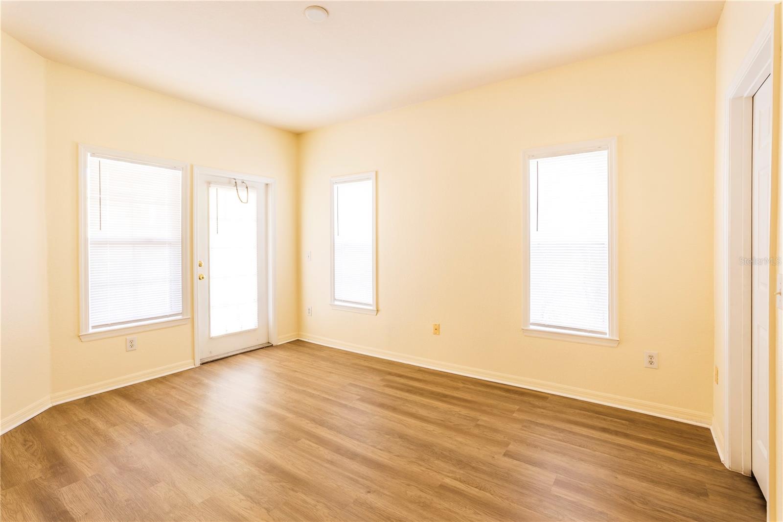 MOSAIC/MILLENIA - Residential Lease