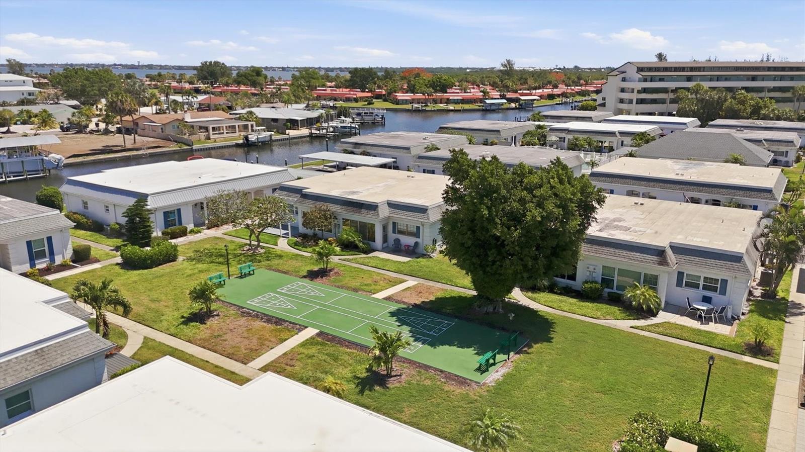 CASCO DORADO - Residential