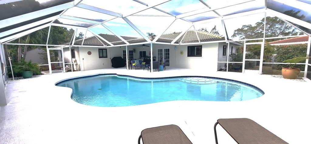 Photo of 3619 Pembrook Drive, Sarasota, FL 34239 (MLS # A4681591)