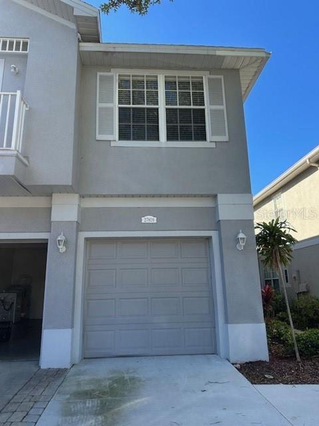listing image 0