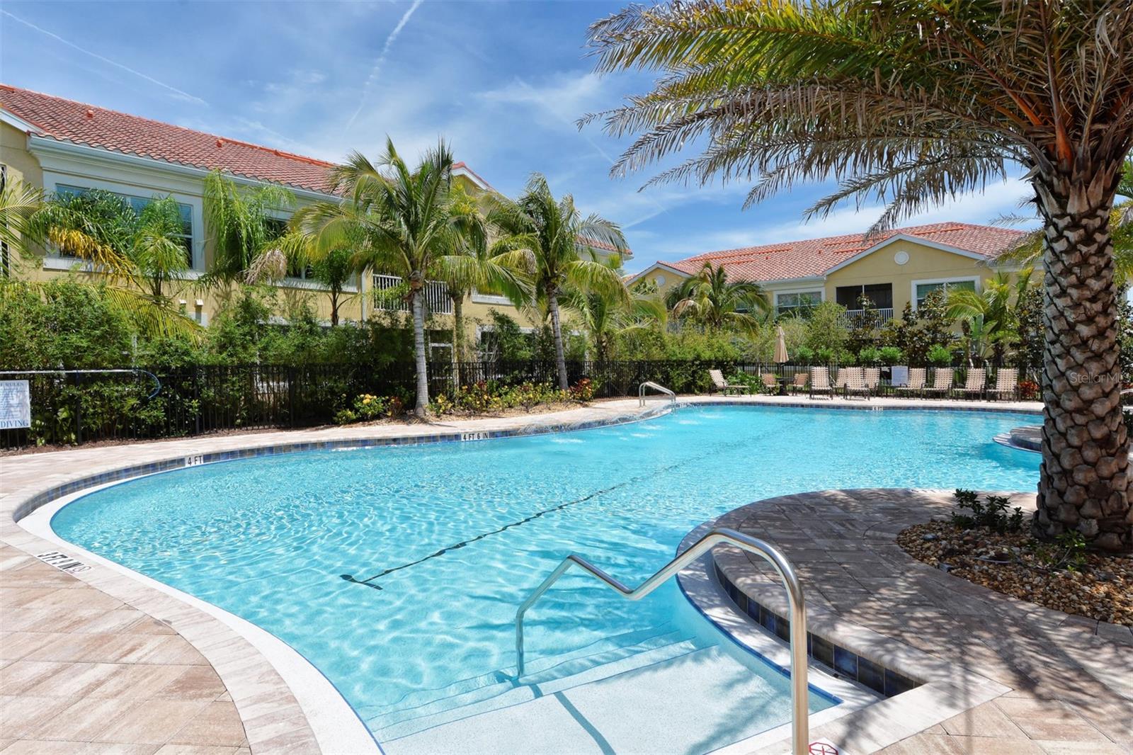 BAY STREET VILLAGE - Residential Lease