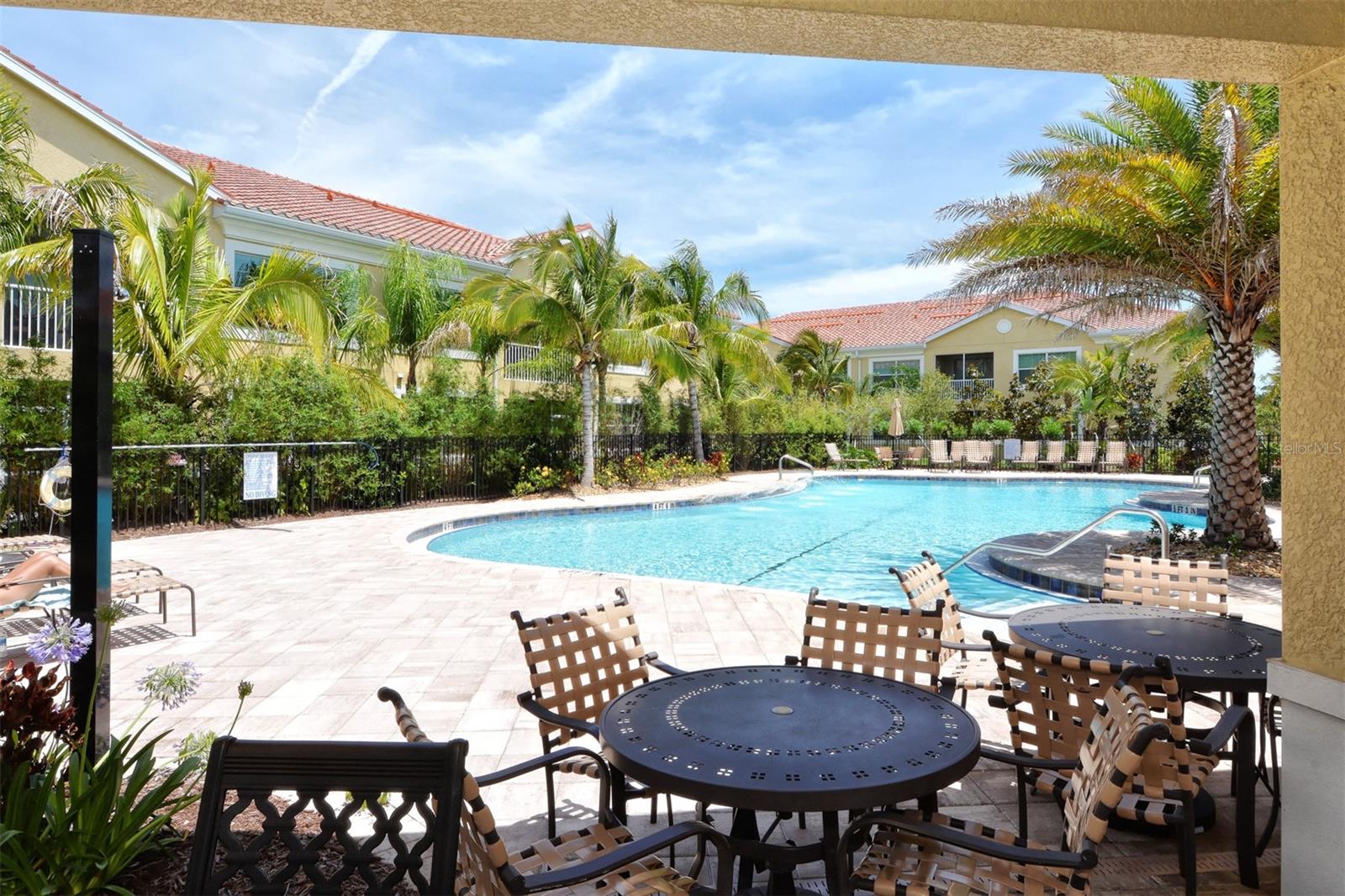 BAY STREET VILLAGE - Residential Lease