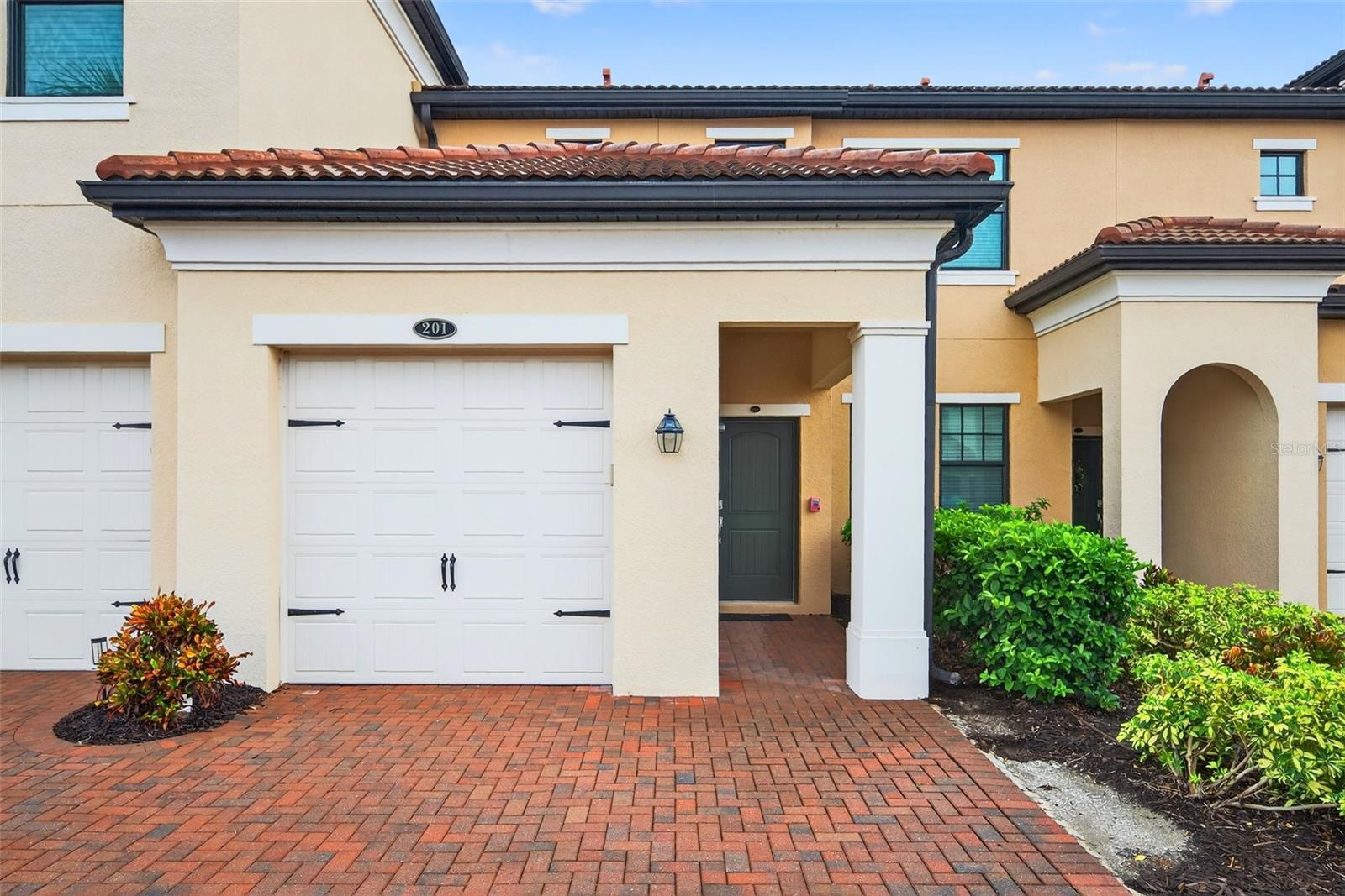 10047 CROOKED CREEK DRIVE 201