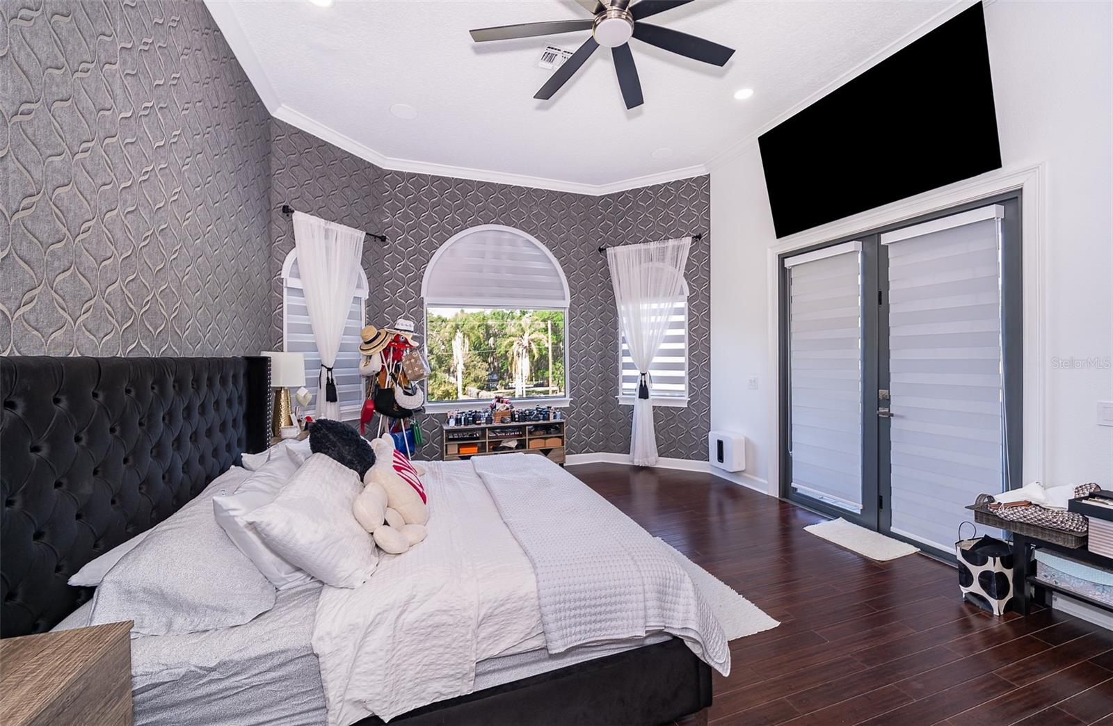 HARBOR ISLE - Residential