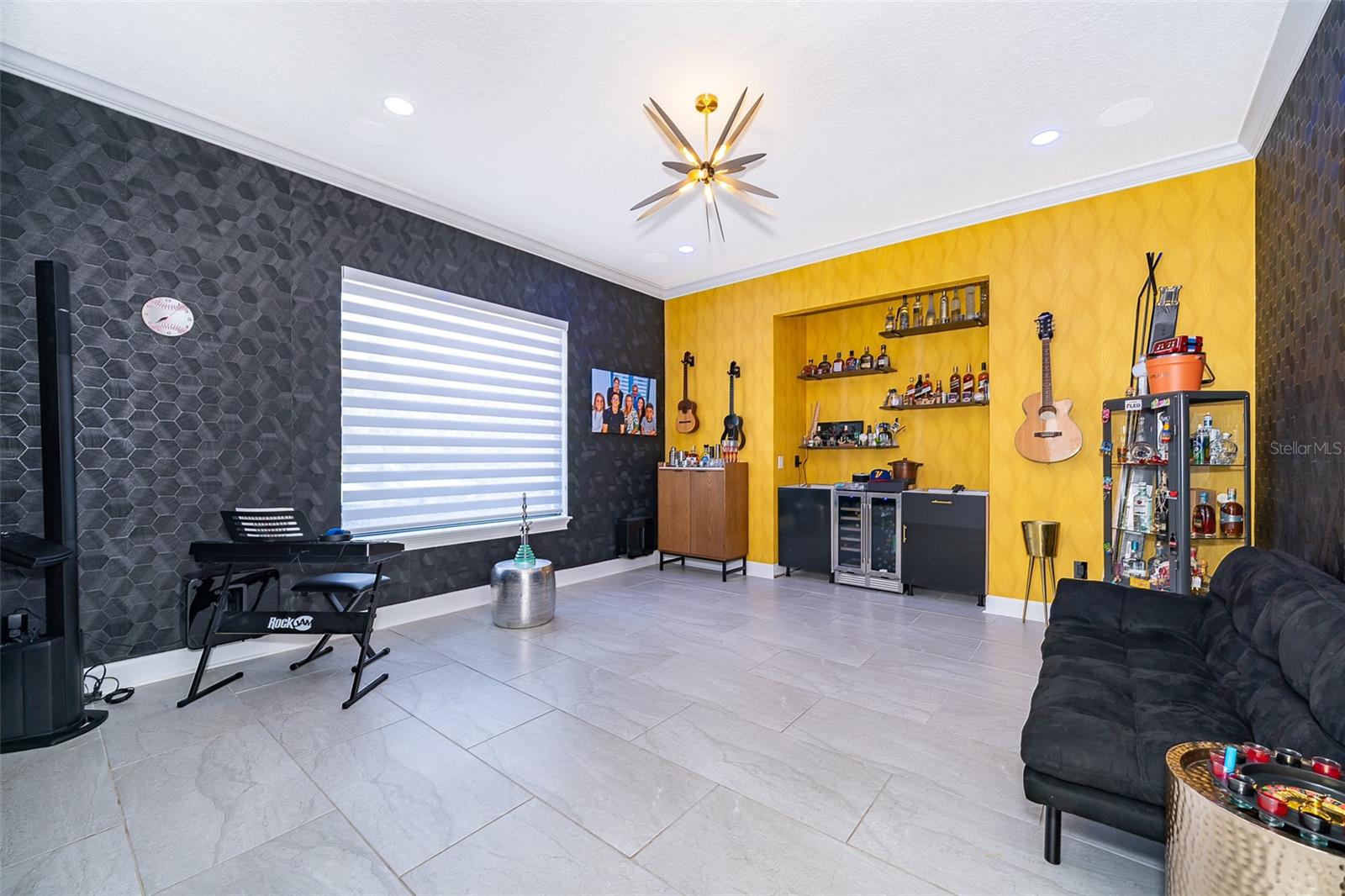 HARBOR ISLE - Residential