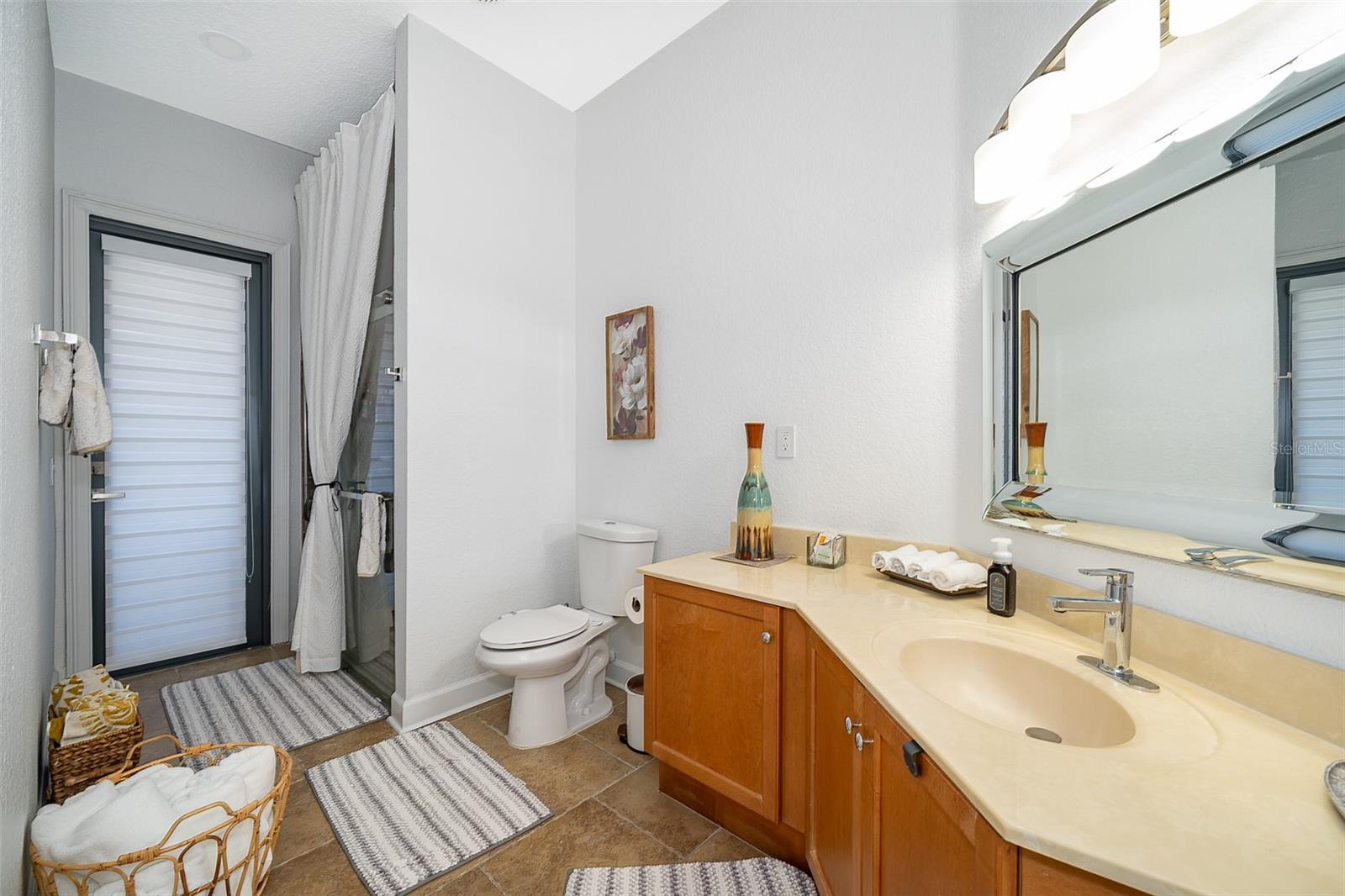 HARBOR ISLE - Residential