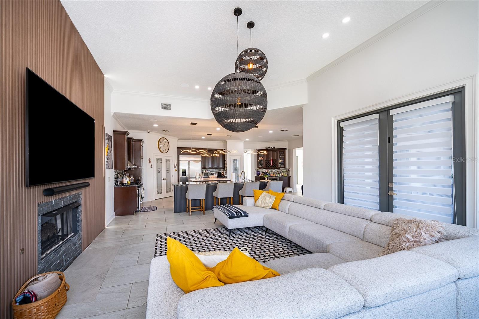 HARBOR ISLE - Residential