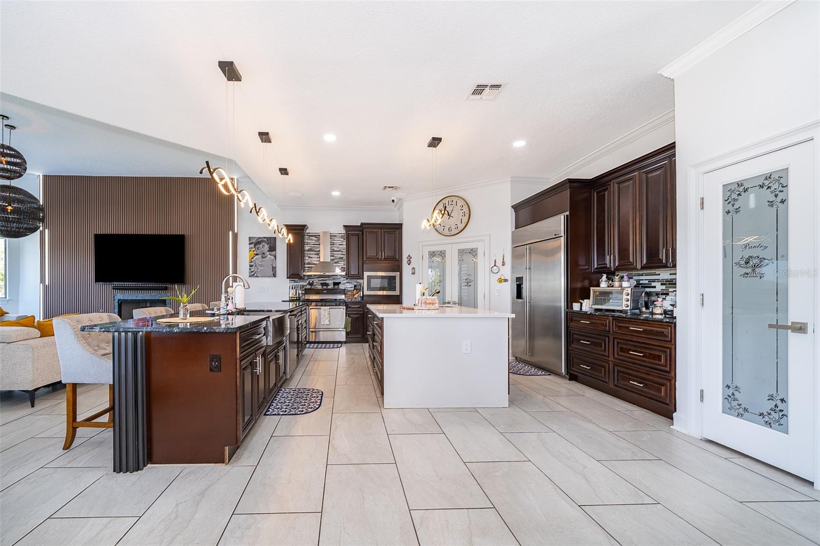 HARBOR ISLE - Residential