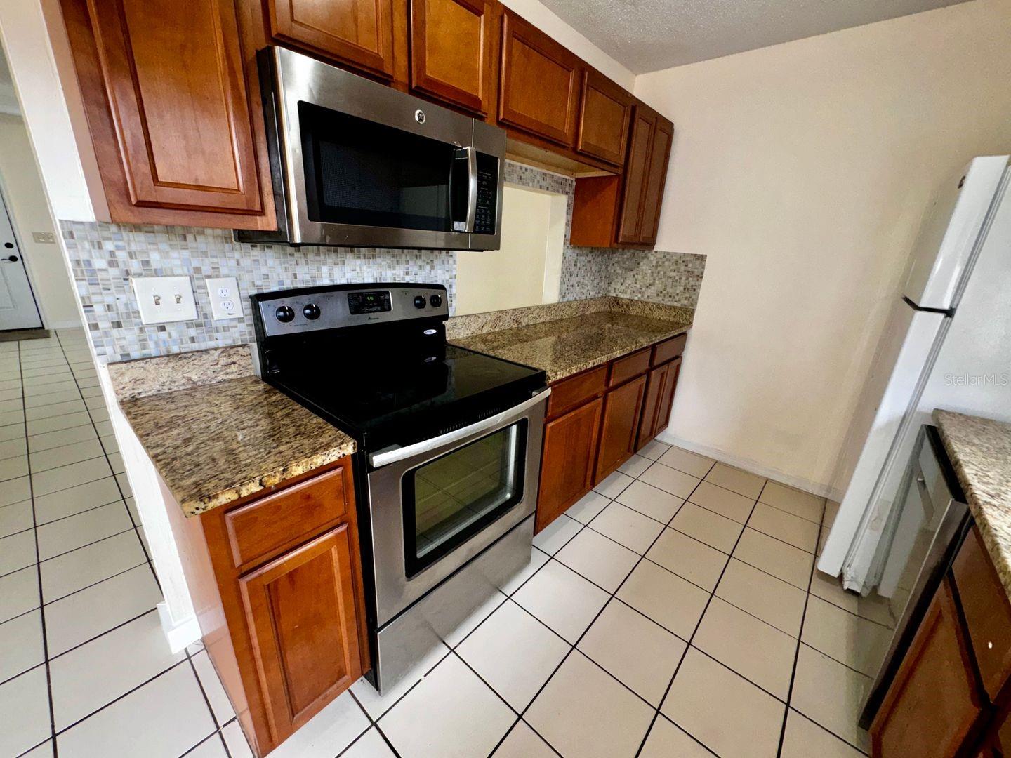 HIDDEN CREEK CONDO PH 09 - Residential Lease