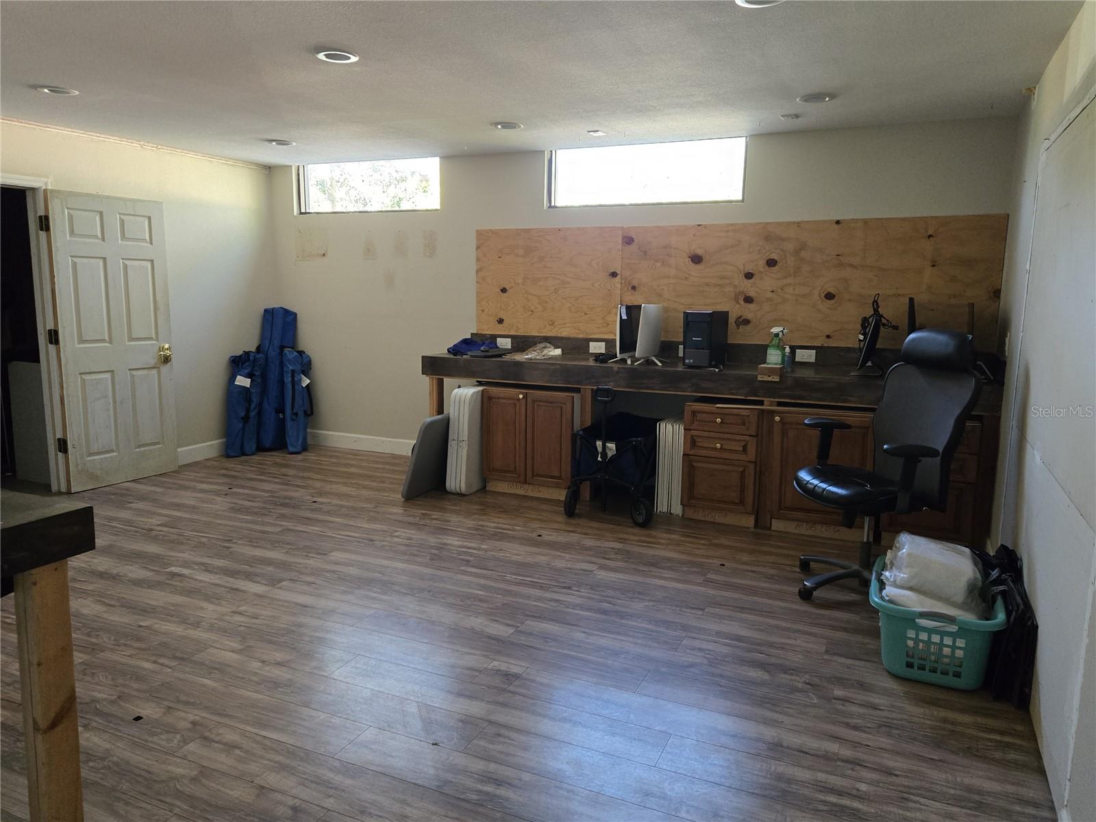 MILTON PARK - Commercial Sale