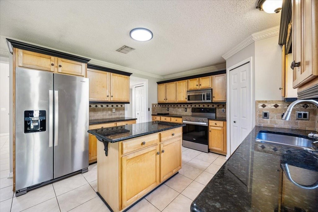 Photo of 2708 Orpha Lane, Apopka, FL 32712 (MLS # O6453853)