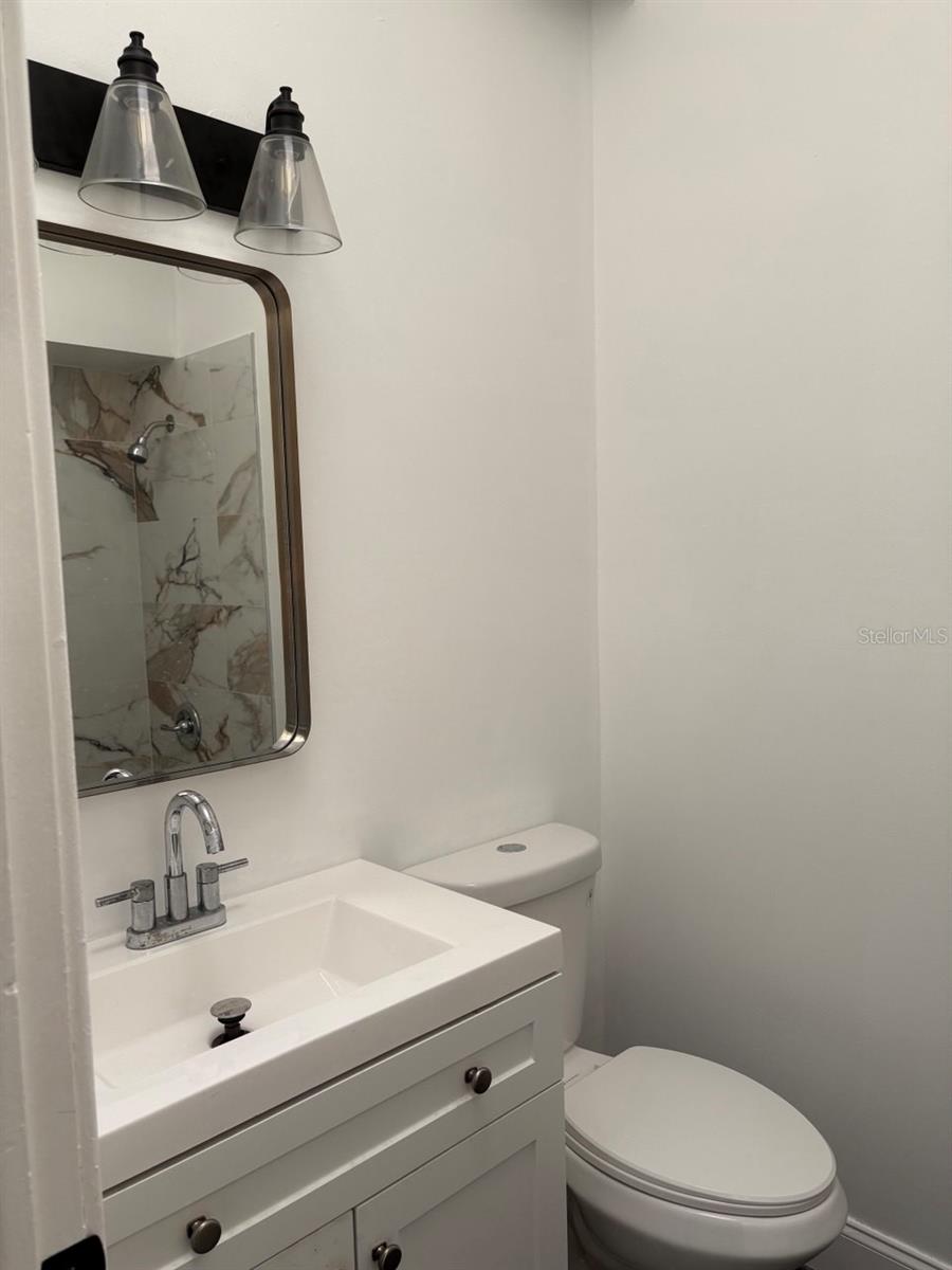 HIGHLAND COURT MANOR - Residential