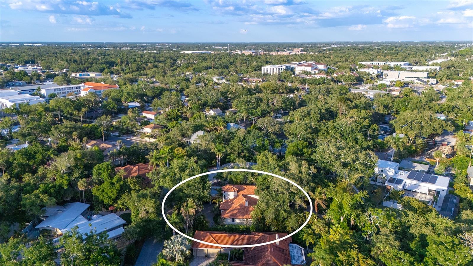 OLD OAKS - Residential
