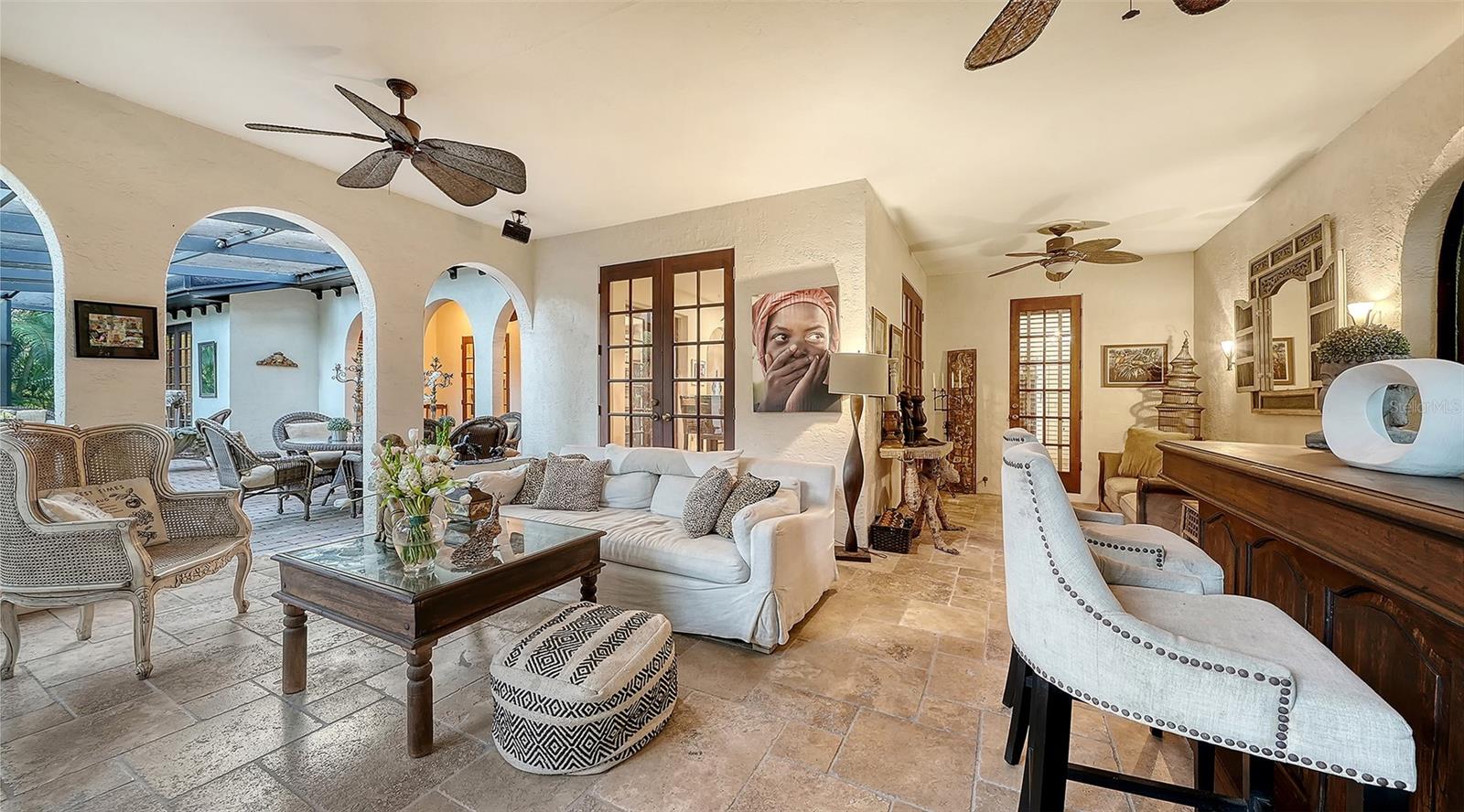 OLD OAKS - Residential