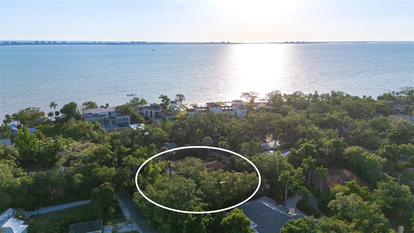 OLD OAKS - Residential