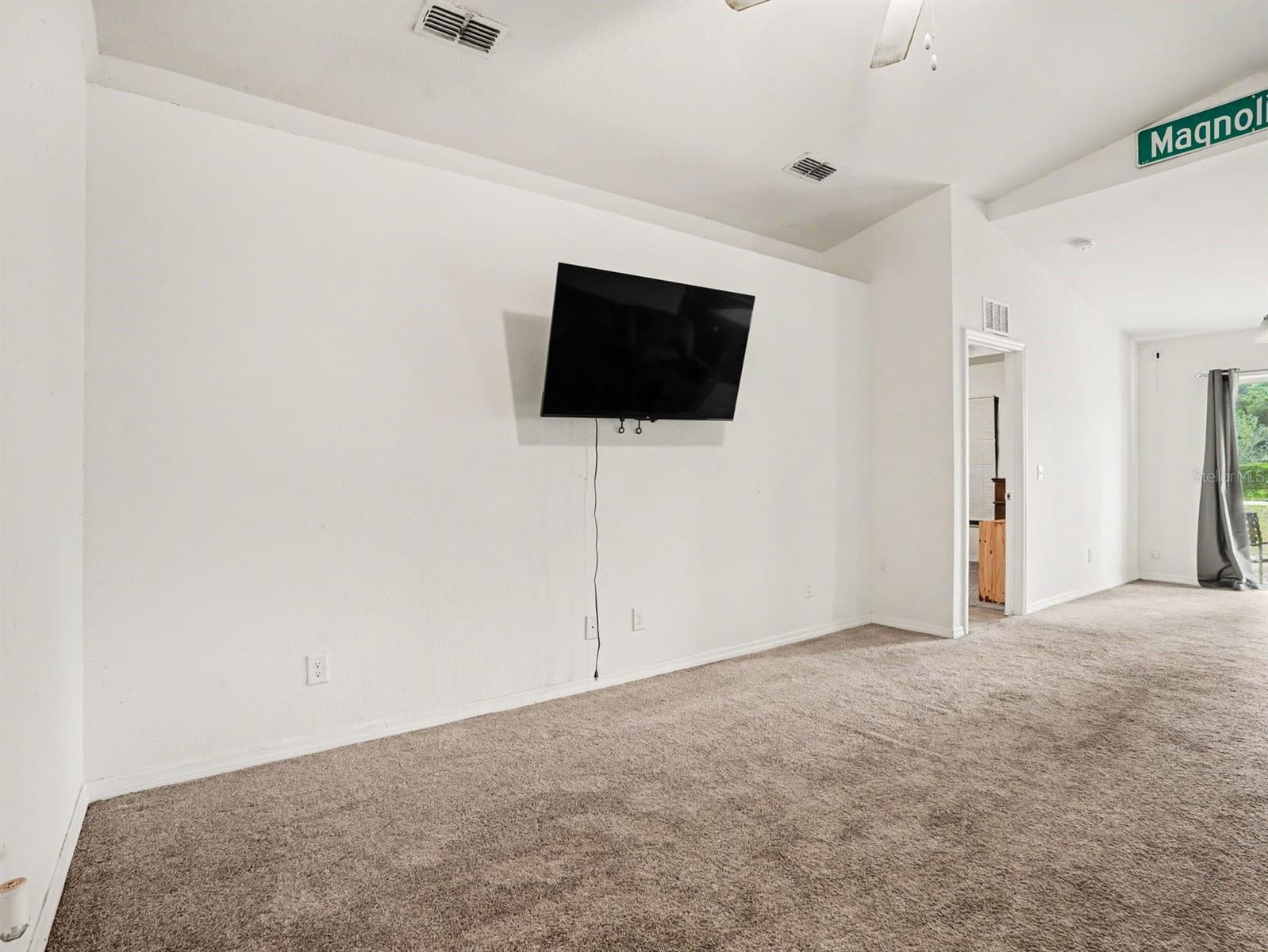 203 MAPLE STREET EAST