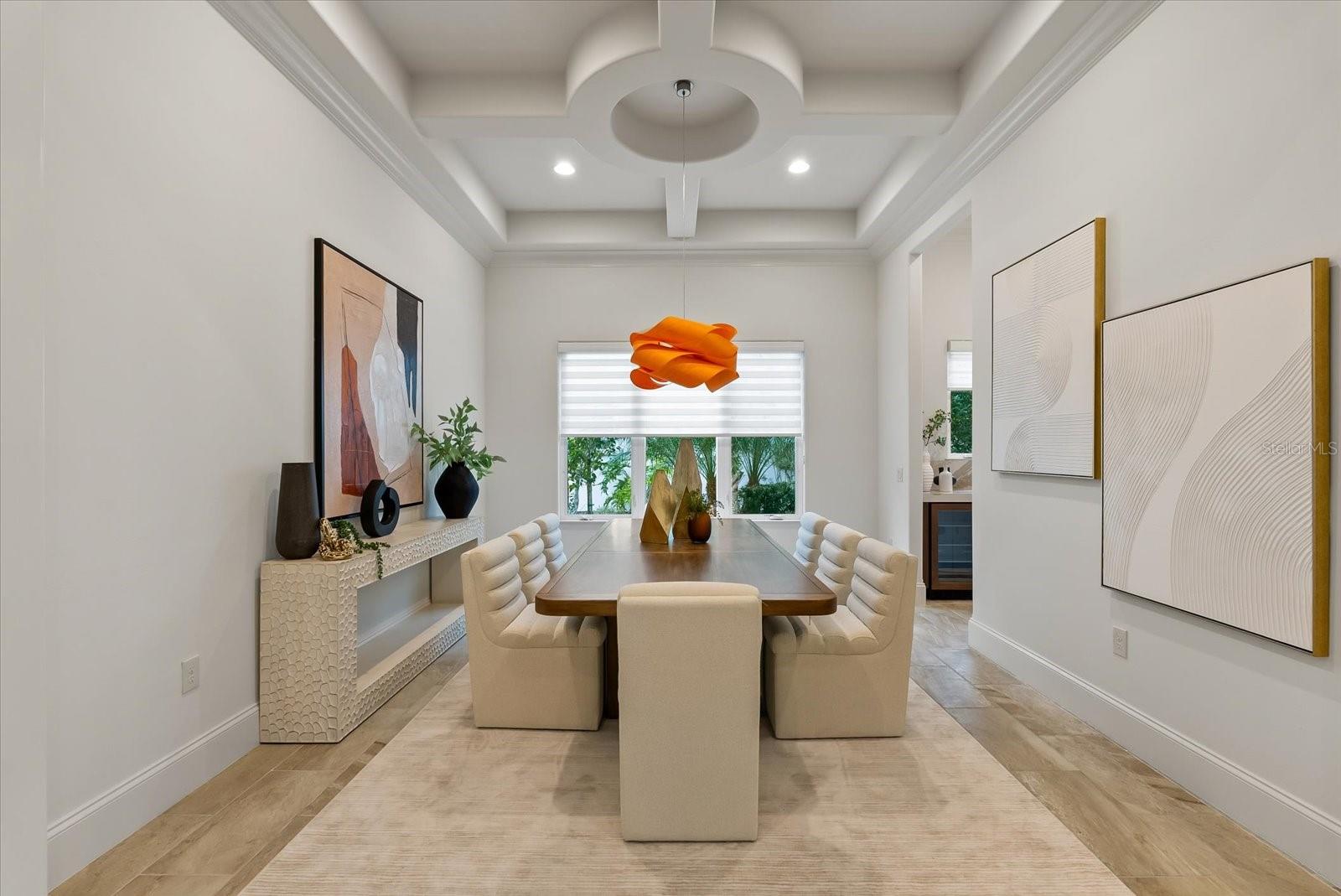 FOUNDERS CLUB - Residential