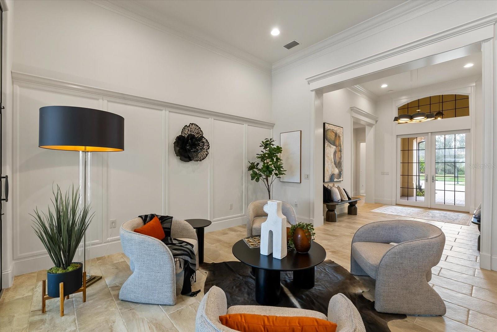 FOUNDERS CLUB - Residential