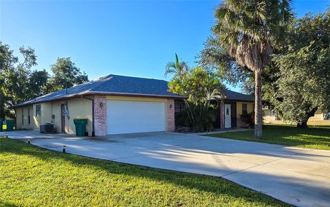 A home in PORT CHARLOTTE