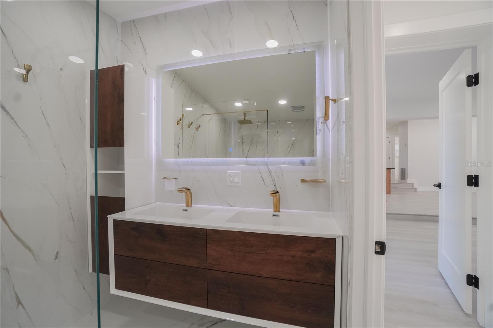 PORT CHARLOTTE SUB 13 - Residential Lease