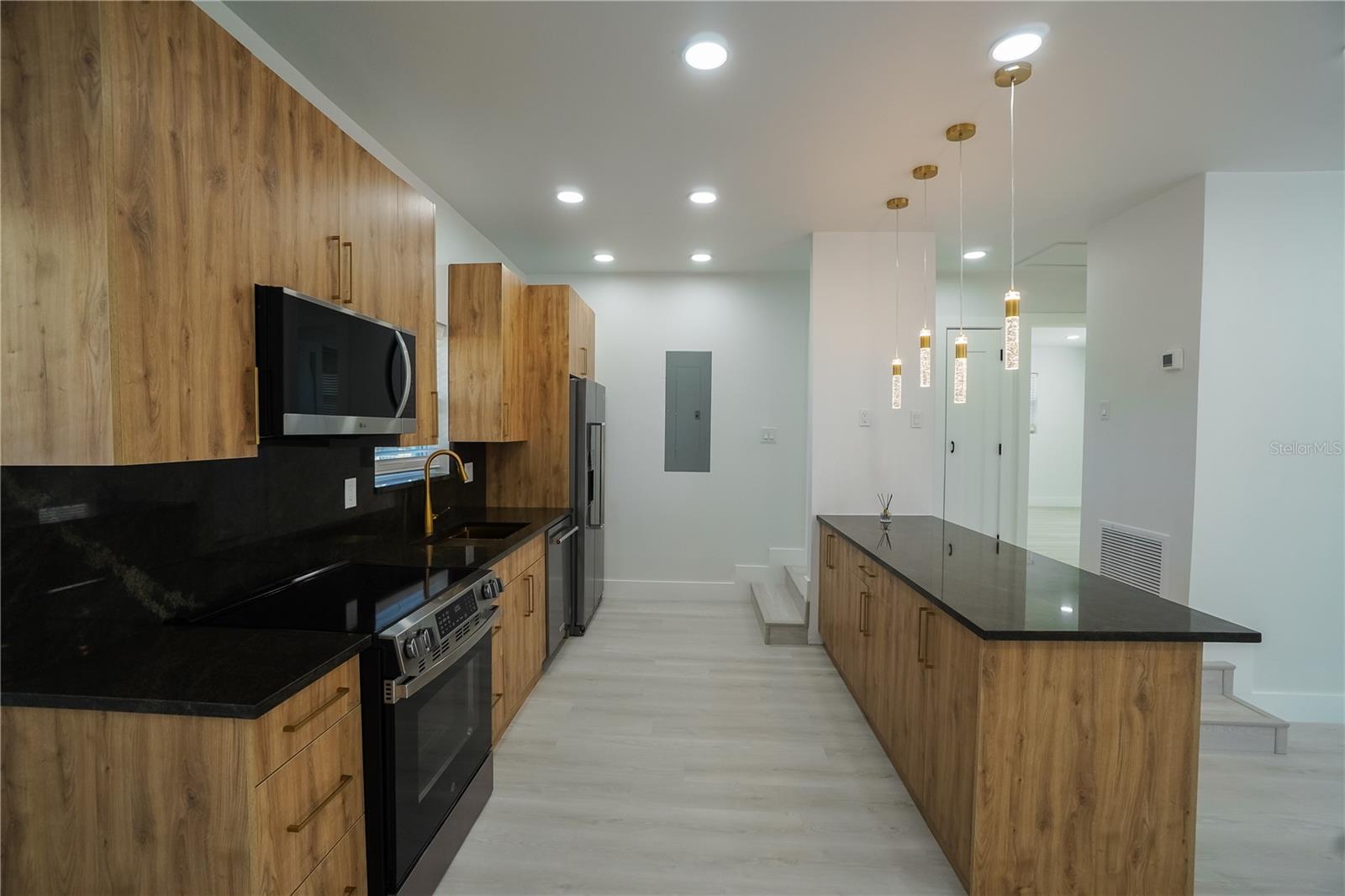 PORT CHARLOTTE SUB 13 - Residential Lease