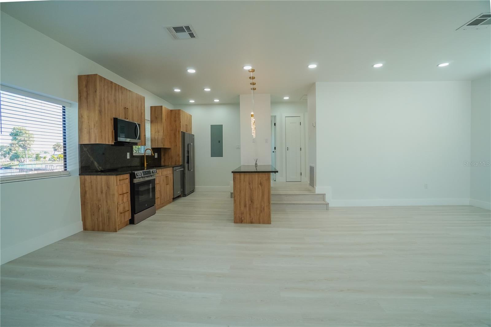 PORT CHARLOTTE SUB 13 - Residential Lease