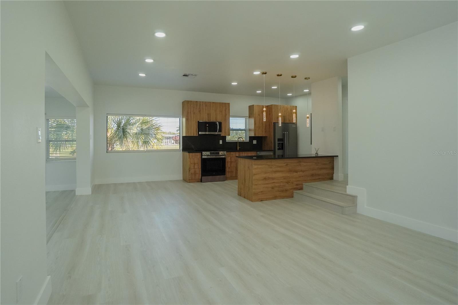 PORT CHARLOTTE SUB 13 - Residential Lease