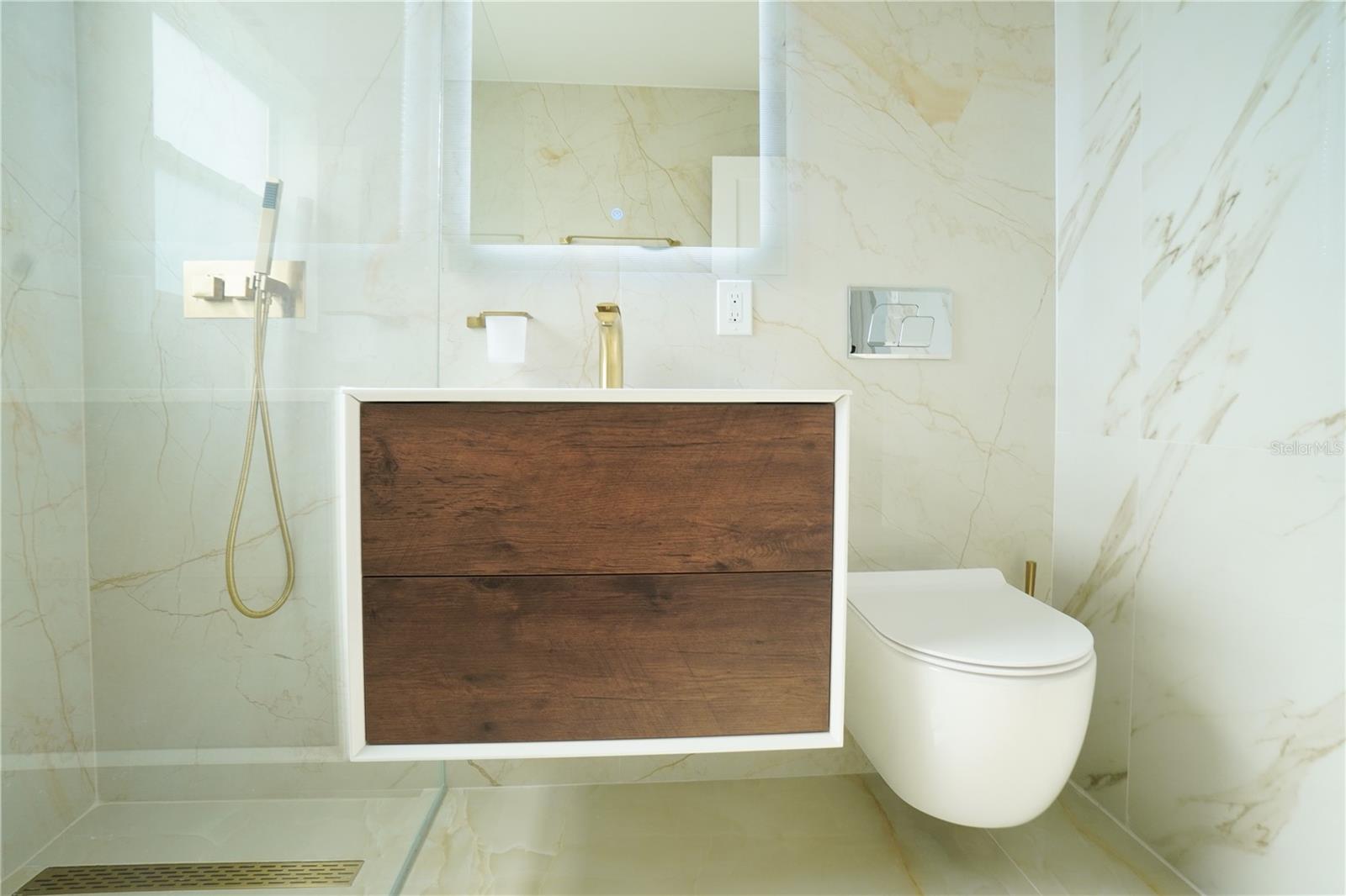 PORT CHARLOTTE SUB 13 - Residential Lease