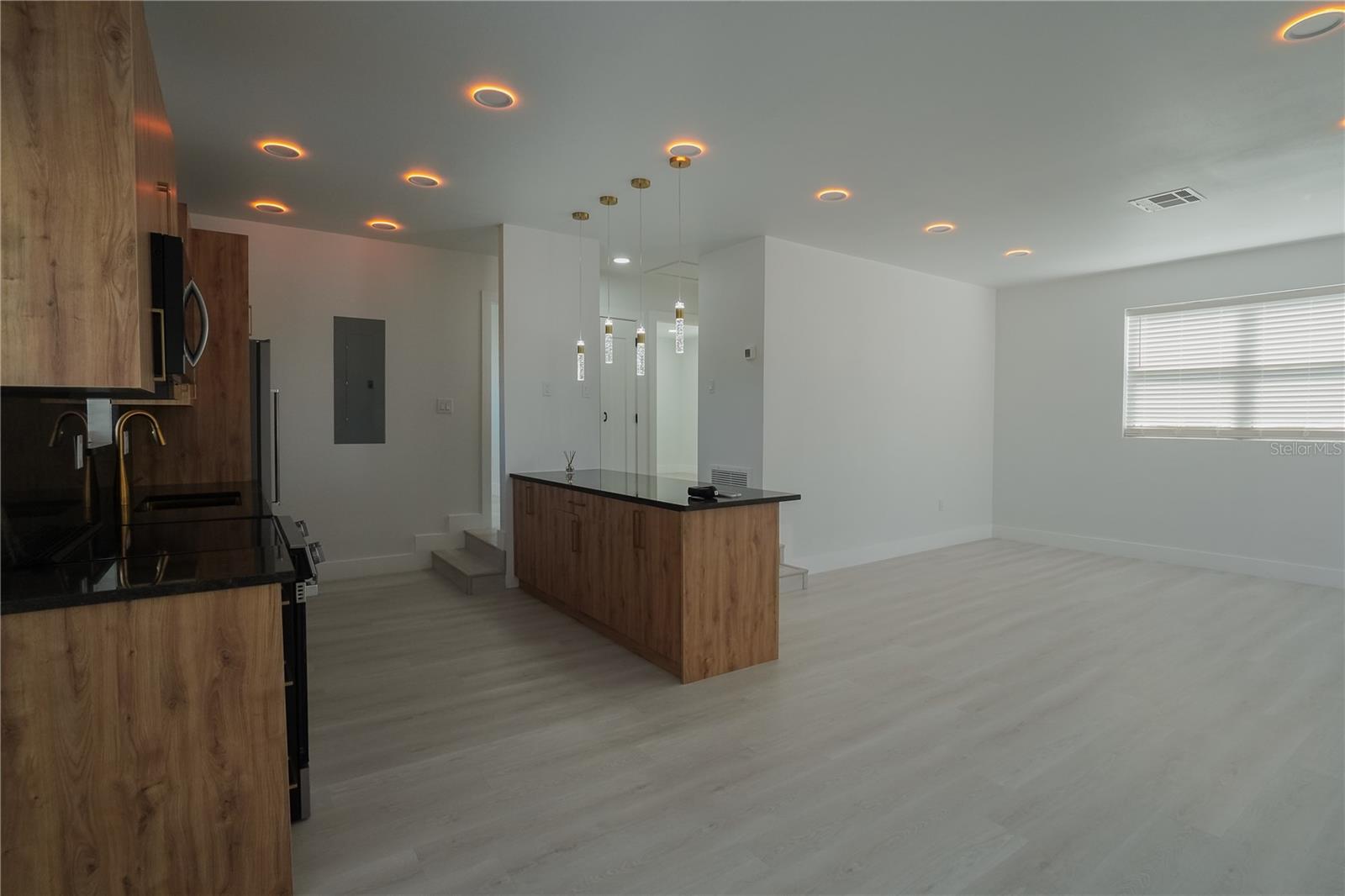 PORT CHARLOTTE SUB 13 - Residential Lease