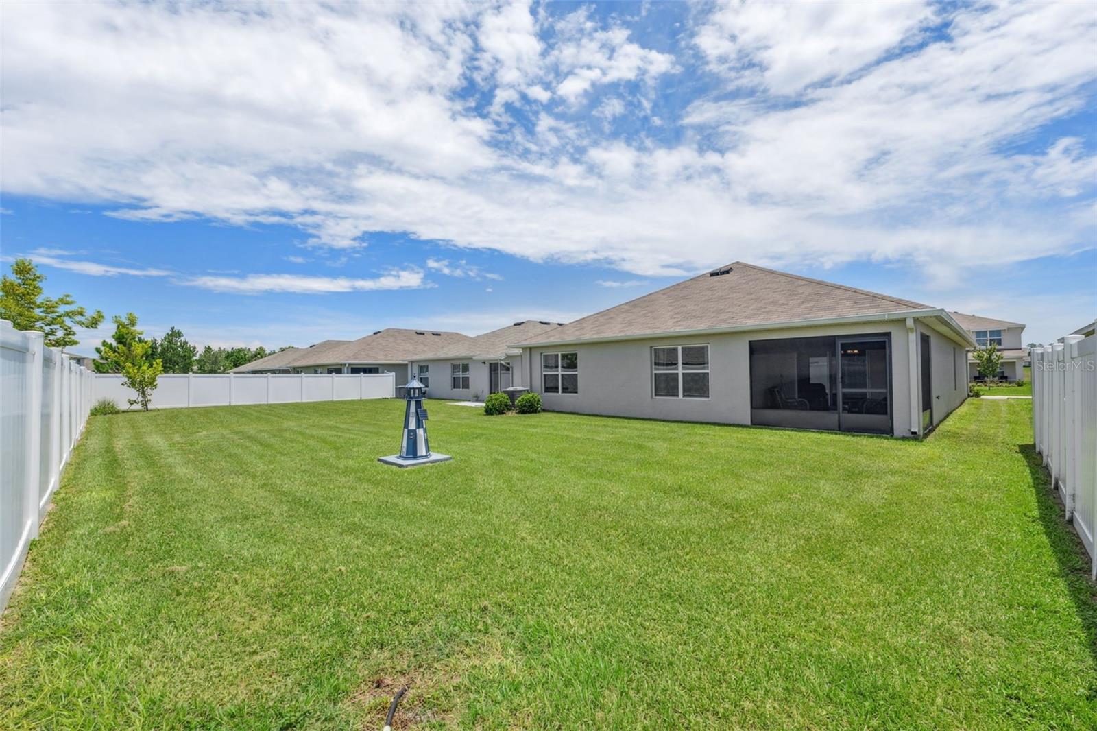 BARRINGTON/STERLING HILL - Residential