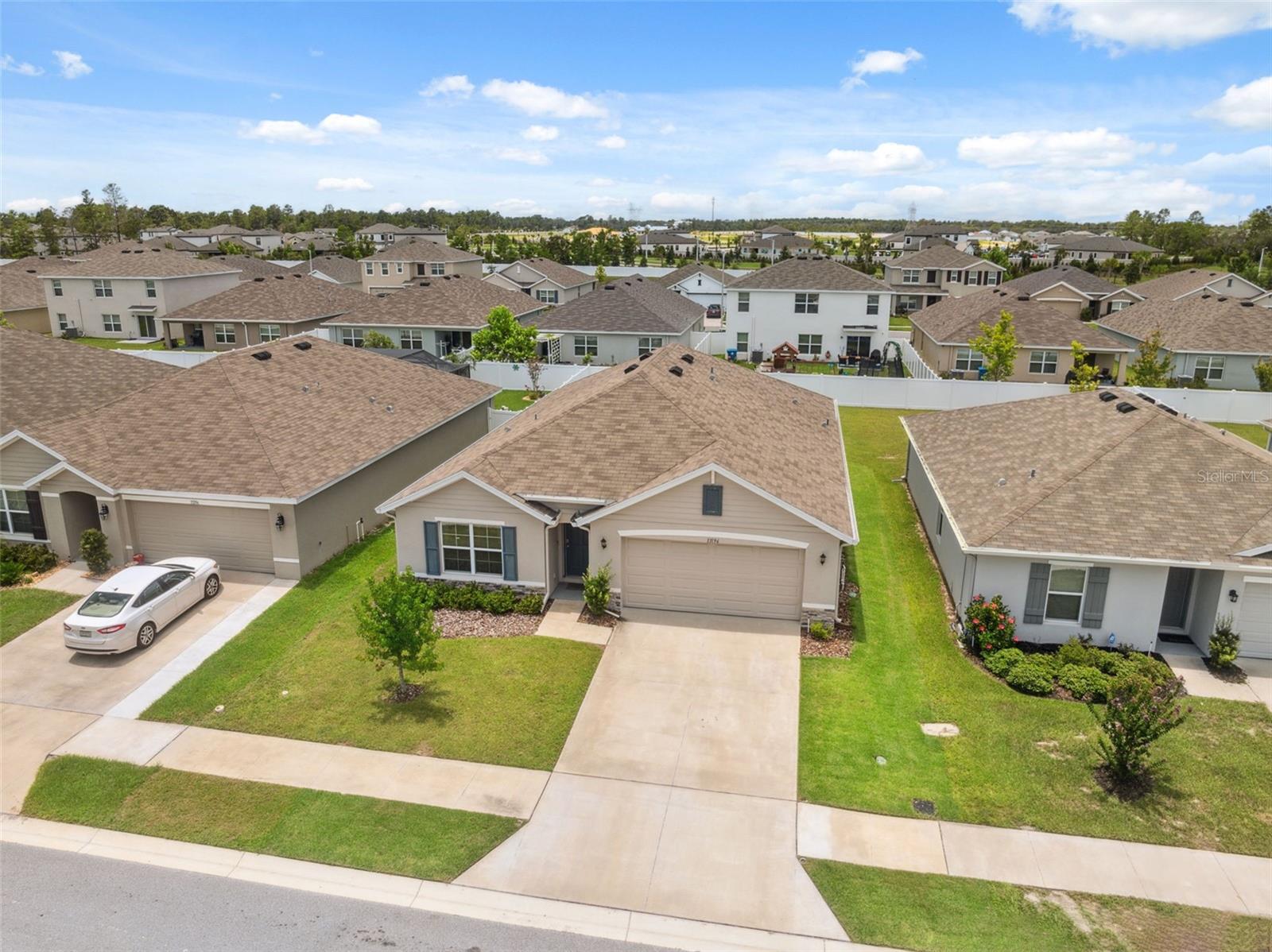 BARRINGTON/STERLING HILL - Residential