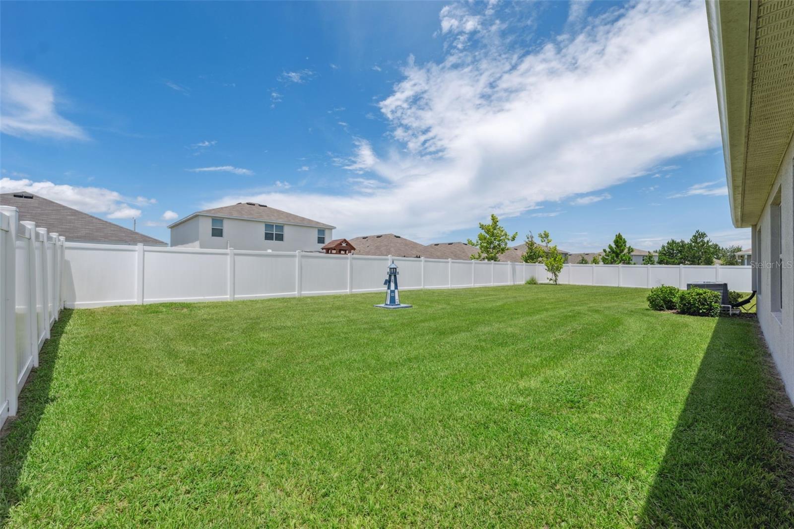 BARRINGTON/STERLING HILL - Residential