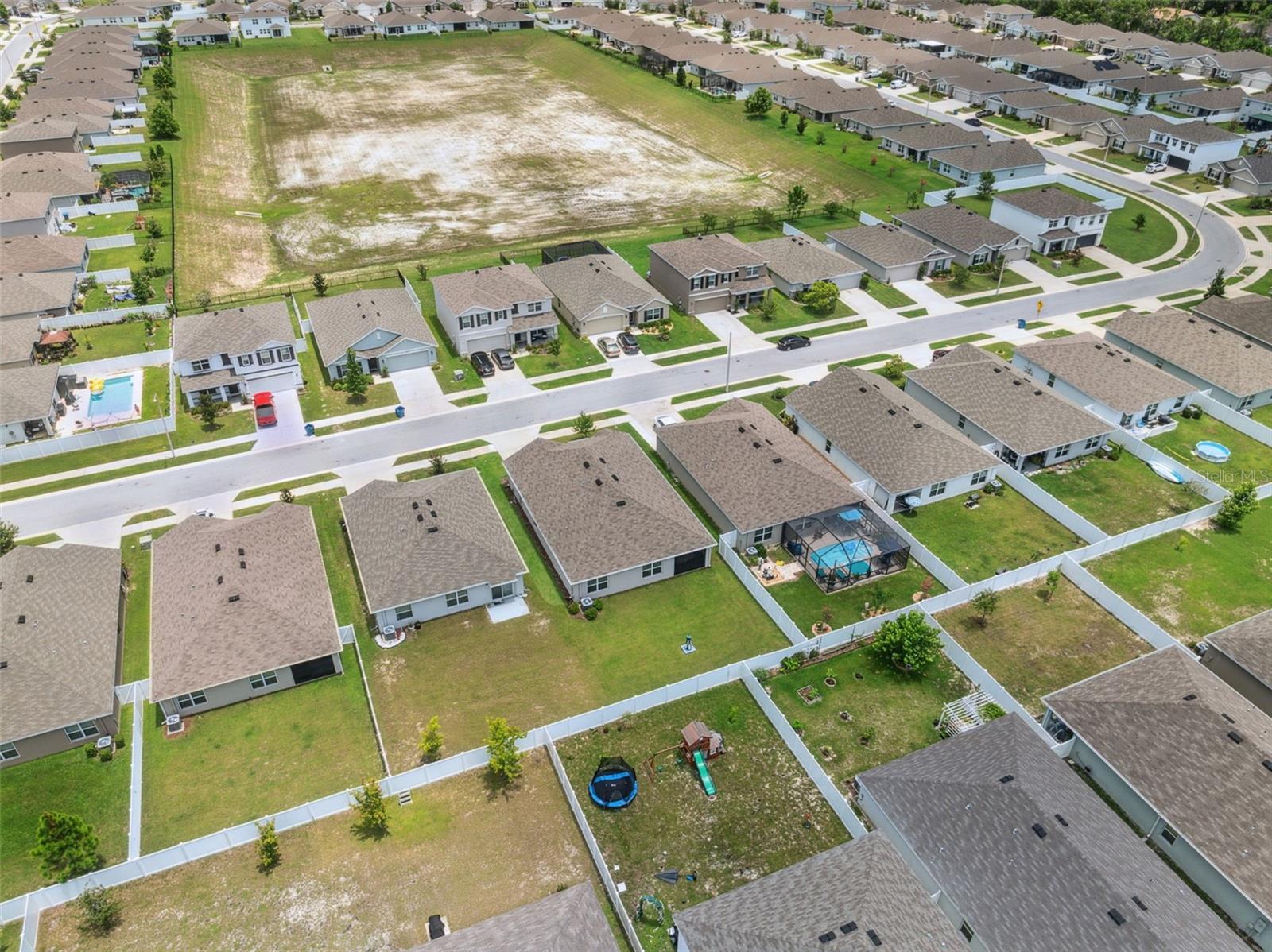 BARRINGTON/STERLING HILL - Residential