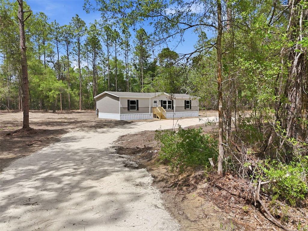 Photo of 10451 NE 81st Street, Bronson, FL 32621 (MLS # OM725292)