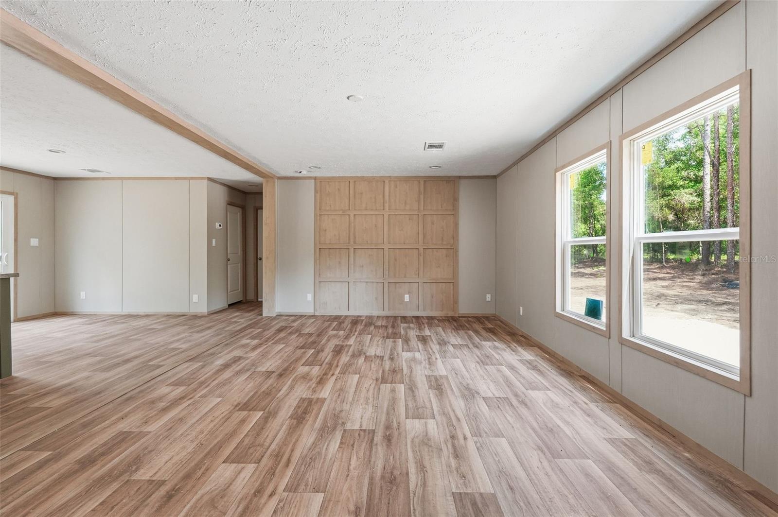 UNIVERSITY ESTATES - Residential