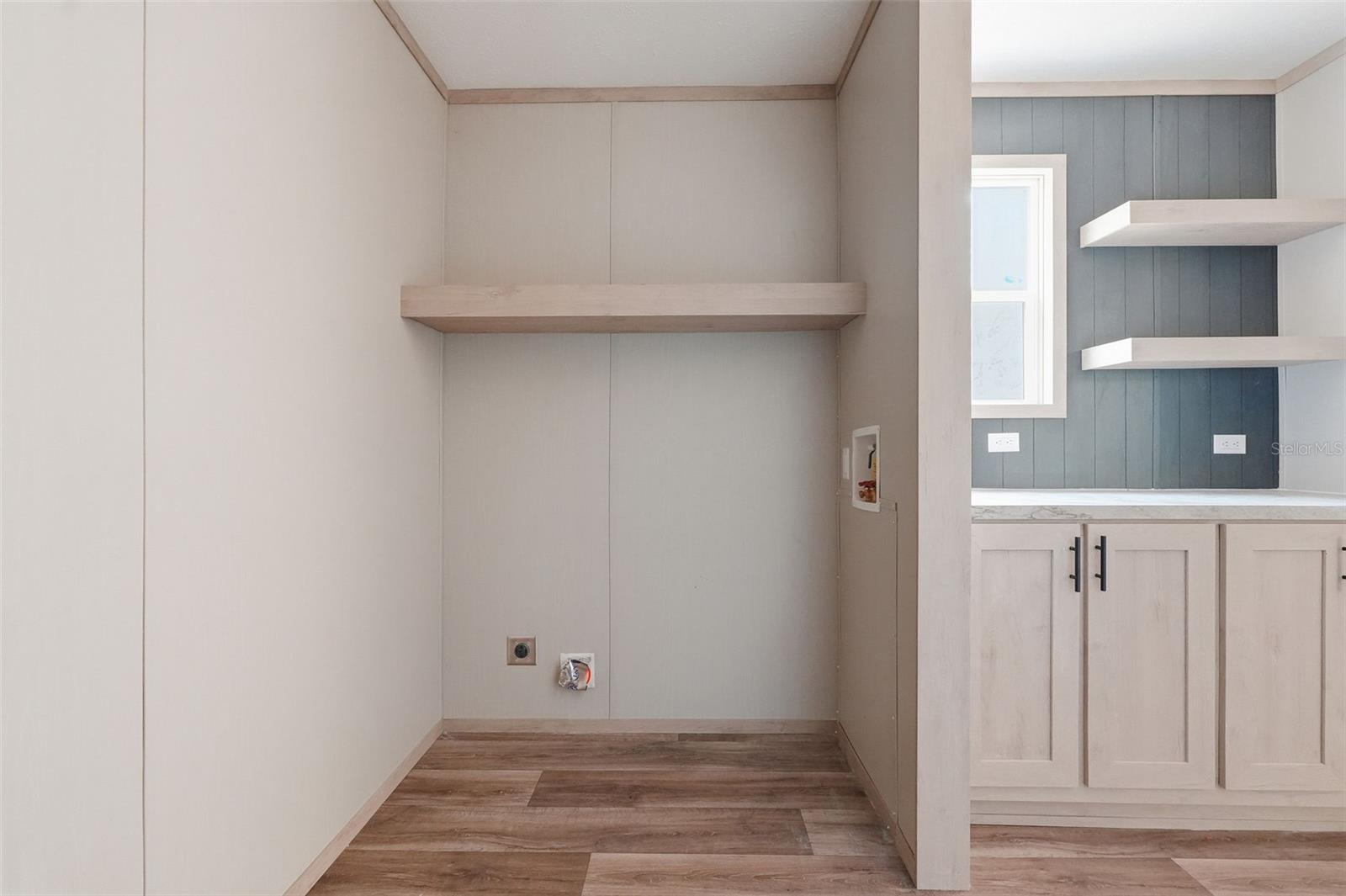 UNIVERSITY ESTATES - Residential
