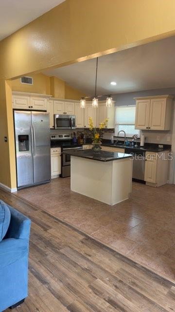 OSPREY PARK 2 - Residential Lease