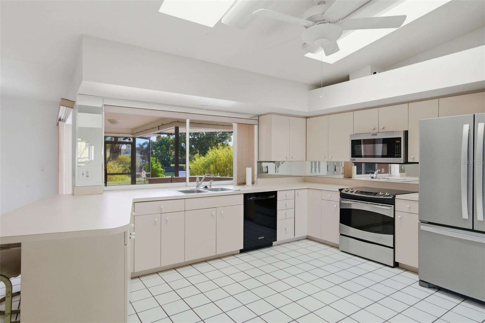 PALMA SOLA WOODS II - Residential