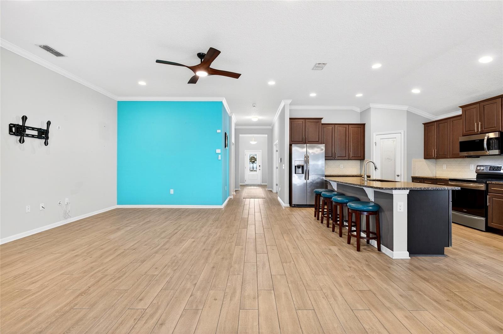 GRAND LNDGS-PH 38 - Residential