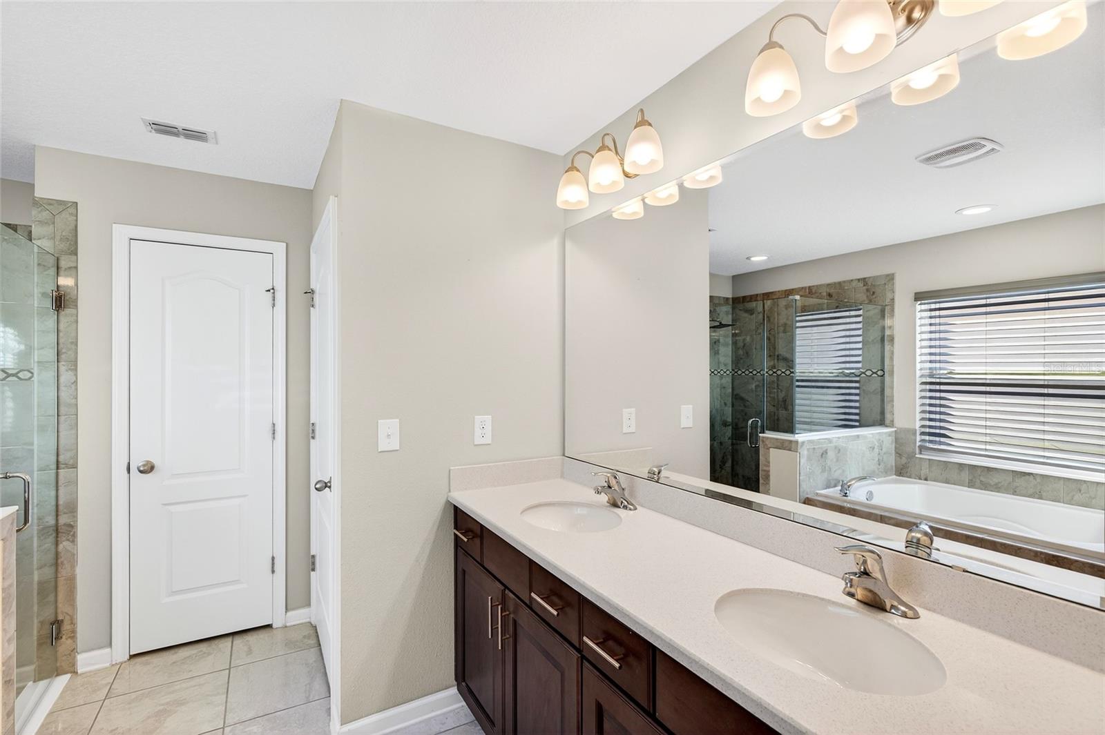 GRAND LNDGS-PH 38 - Residential